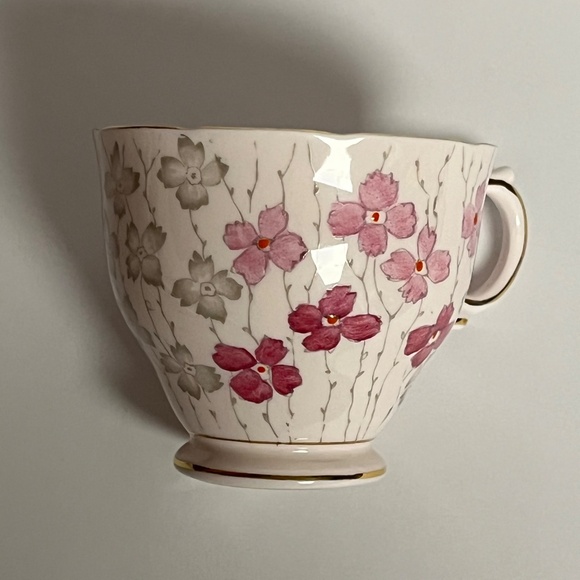 Vintage Tuscan Fine Bone China Made in England Teacup and Saucer Pink Blossoms - Picture 3 of 9